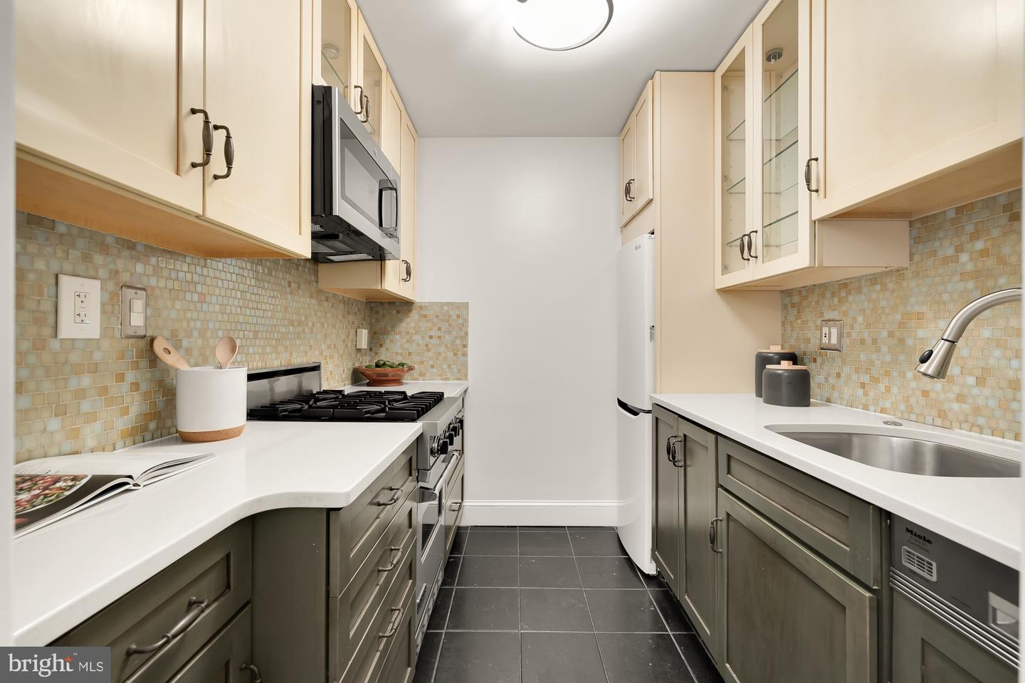 2475 VIRGINIA AVE NW #200/201, WASHINGTON, District Of Columbia 20037, 2 Bedrooms Bedrooms, ,2 BathroomsBathrooms,Residential,For sale,2475 VIRGINIA AVE NW #200/201,DCDC2147910 MLS # DCDC2147910