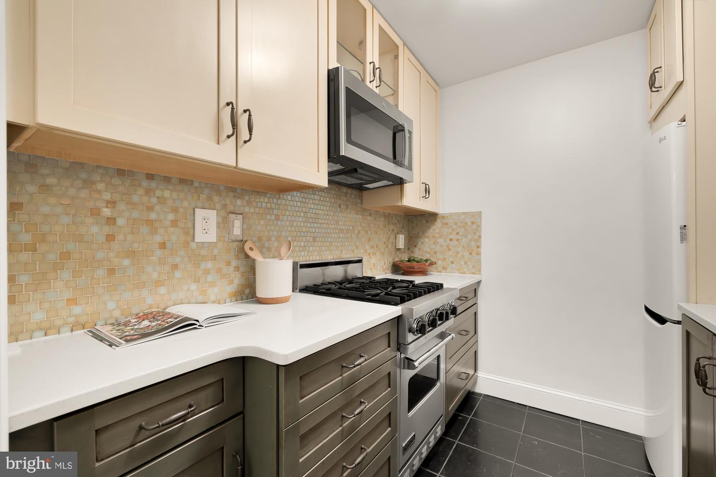 2475 VIRGINIA AVE NW #200/201, WASHINGTON, District Of Columbia 20037, 2 Bedrooms Bedrooms, ,2 BathroomsBathrooms,Residential,For sale,2475 VIRGINIA AVE NW #200/201,DCDC2147910 MLS # DCDC2147910