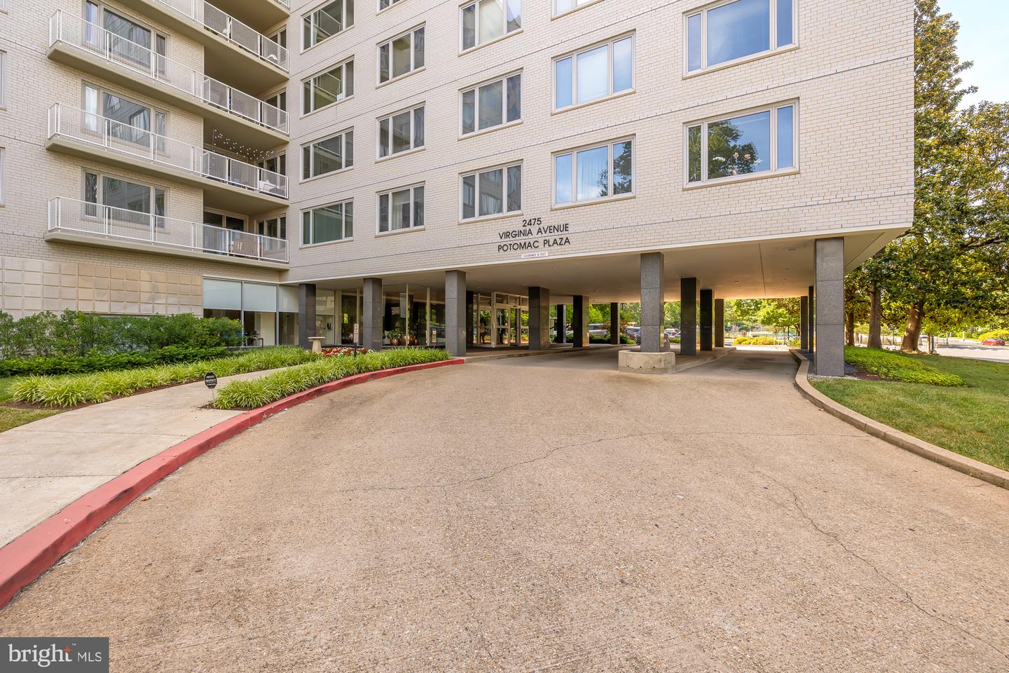 2475 VIRGINIA AVE NW #200/201, WASHINGTON, District Of Columbia 20037, 2 Bedrooms Bedrooms, ,2 BathroomsBathrooms,Residential,For sale,2475 VIRGINIA AVE NW #200/201,DCDC2147910 MLS # DCDC2147910