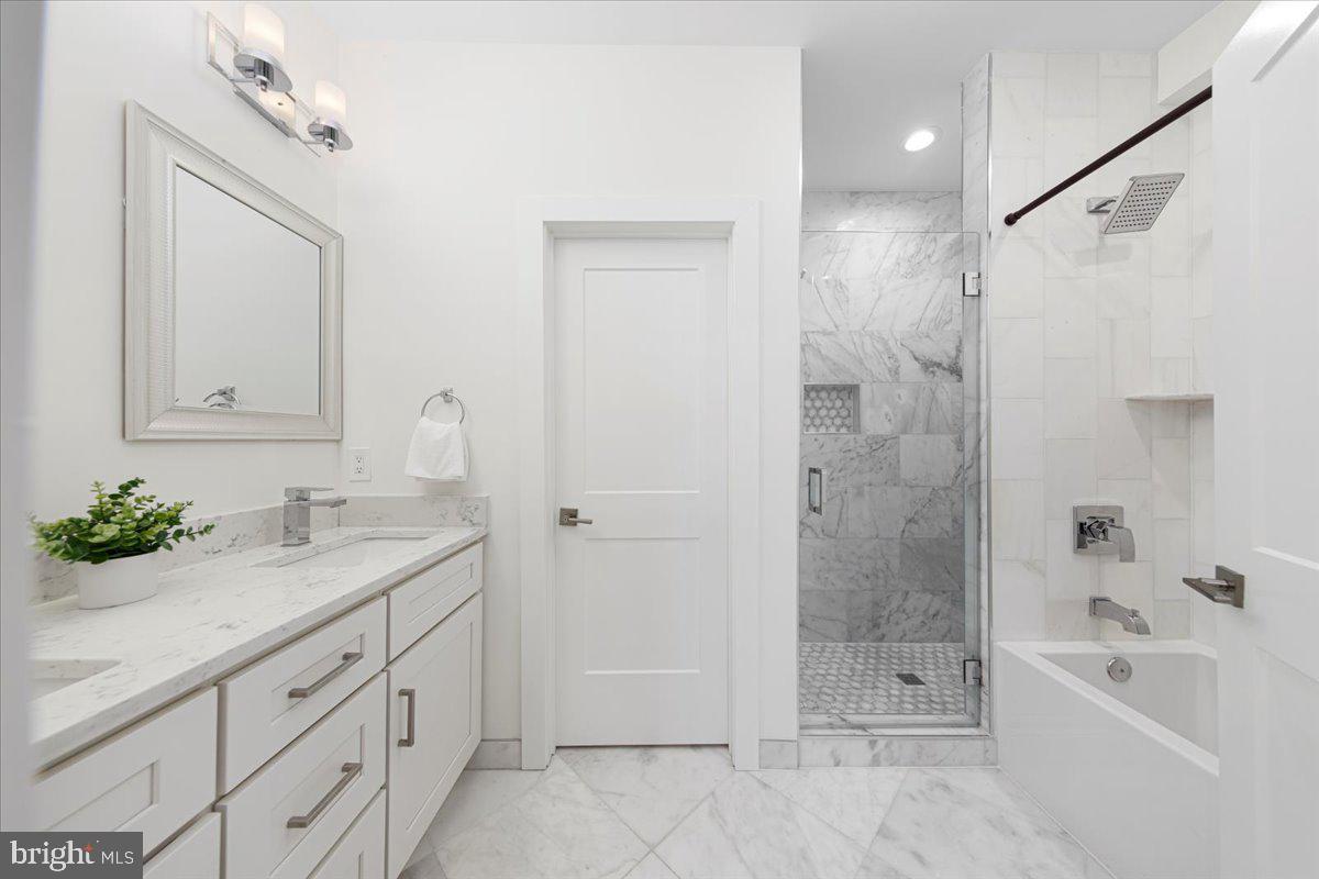 53 T ST NE #2, WASHINGTON, District Of Columbia 20002, 3 Bedrooms Bedrooms, ,3 BathroomsBathrooms,Residential,For sale,53 T ST NE #2,DCDC2147828 MLS # DCDC2147828