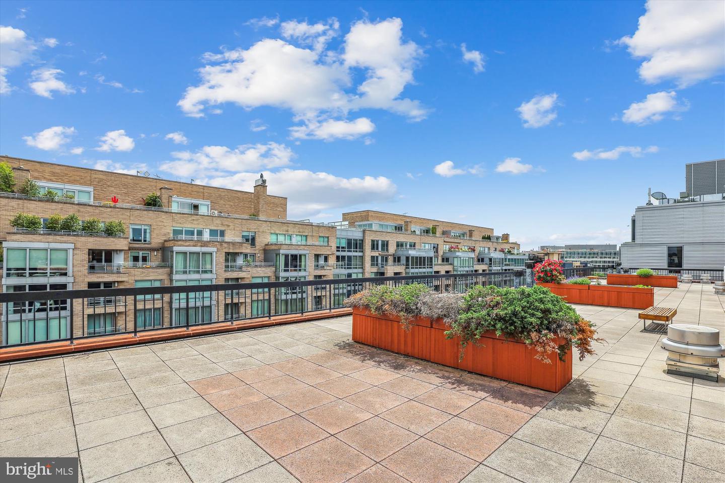1140 23RD ST NW #807, WASHINGTON, District Of Columbia 20037, 1 Bedroom Bedrooms, ,1 BathroomBathrooms,Residential,For sale,1140 23RD ST NW #807,DCDC2148110 MLS # DCDC2148110