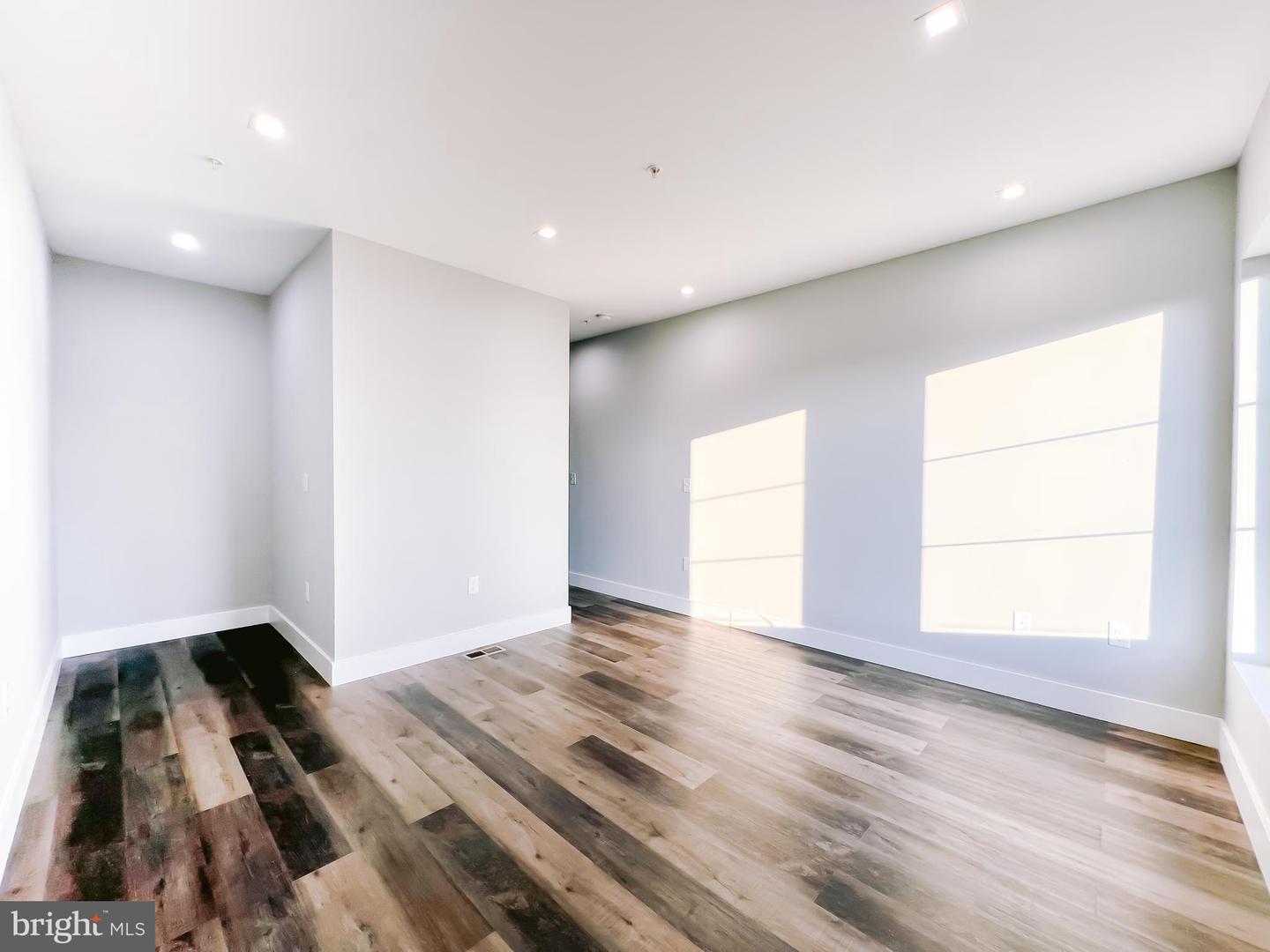 1266 HOLBROOK TER NE #1, WASHINGTON, District Of Columbia 20002, 2 Bedrooms Bedrooms, ,3 BathroomsBathrooms,Residential,For sale,1266 HOLBROOK TER NE #1,DCDC2148322 MLS # DCDC2148322