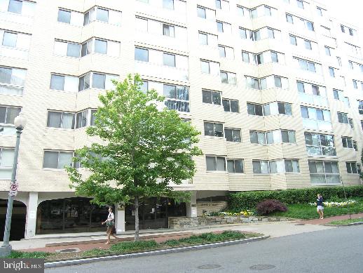 922 24TH ST NW #807, WASHINGTON, District Of Columbia 20037, ,1 BathroomBathrooms,Residential,For sale,922 24TH ST NW #807,DCDC2148468 MLS # DCDC2148468