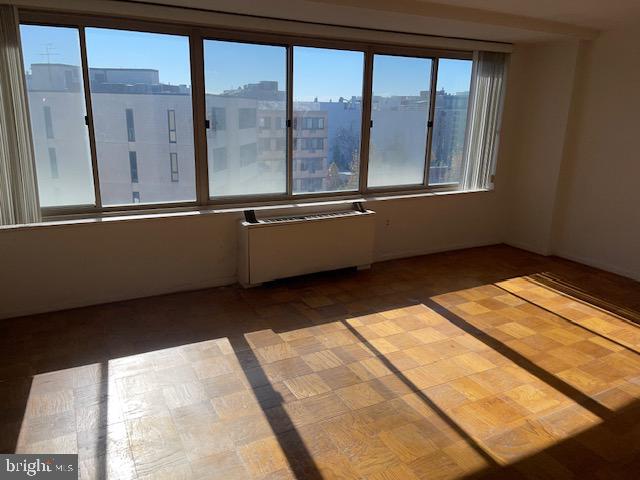 922 24TH ST NW #807, WASHINGTON, District Of Columbia 20037, ,1 BathroomBathrooms,Residential,For sale,922 24TH ST NW #807,DCDC2148468 MLS # DCDC2148468