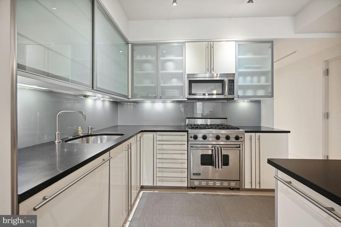 1612 16TH ST NW #1, WASHINGTON, District Of Columbia 20009, 2 Bedrooms Bedrooms, ,2 BathroomsBathrooms,Residential,For sale,1612 16TH ST NW #1,DCDC2148986 MLS # DCDC2148986