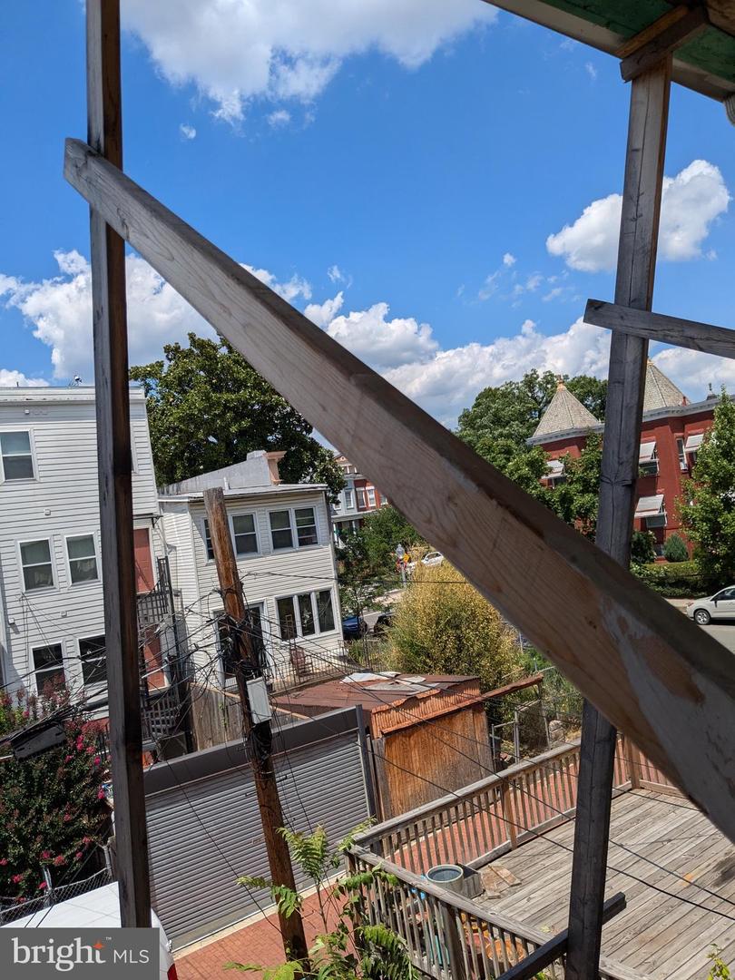 56 QUINCY PL NE, WASHINGTON, District Of Columbia 20002, 3 Bedrooms Bedrooms, 7 Rooms Rooms,1 BathroomBathrooms,Residential,For sale,56 QUINCY PL NE,DCDC2150950 MLS # DCDC2150950