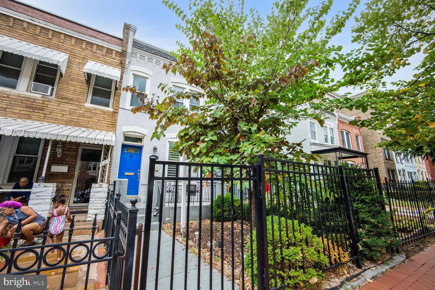 921 5TH ST SE, WASHINGTON, District Of Columbia 20003, 2 Bedrooms Bedrooms, ,2 BathroomsBathrooms,Residential,For sale,921 5TH ST SE,DCDC2151270 MLS # DCDC2151270