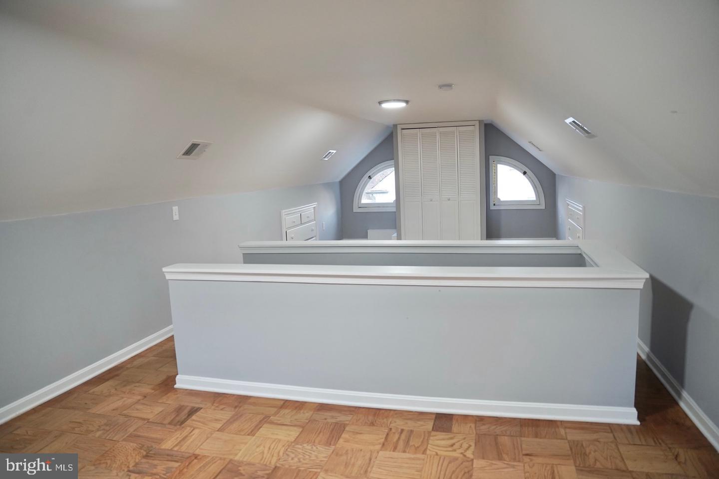 2112 BRANCH AVE SE, WASHINGTON, District Of Columbia 20020, 5 Bedrooms Bedrooms, ,2 BathroomsBathrooms,Residential,For sale,2112 BRANCH AVE SE,DCDC2151888 MLS # DCDC2151888