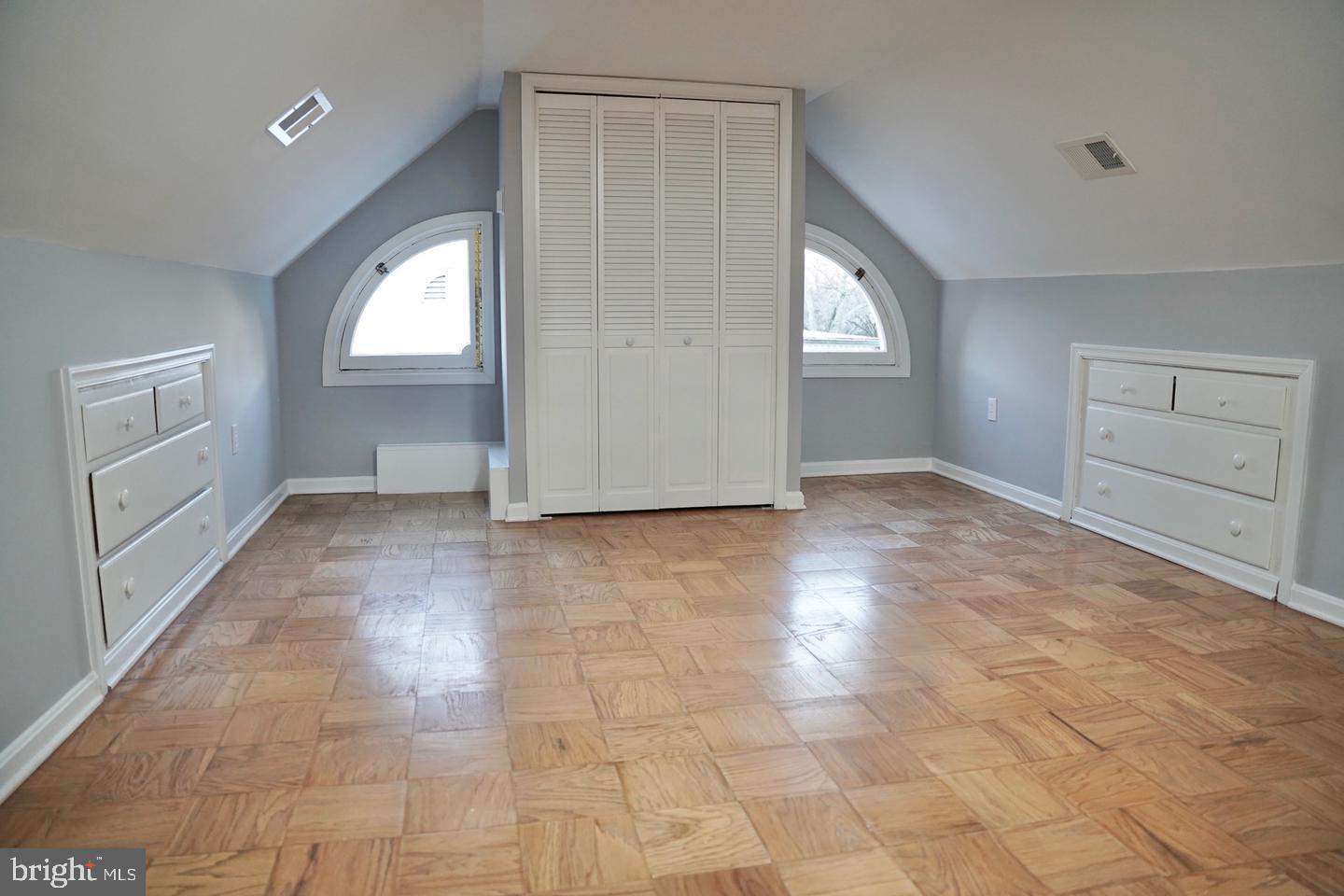 2112 BRANCH AVE SE, WASHINGTON, District Of Columbia 20020, 5 Bedrooms Bedrooms, ,2 BathroomsBathrooms,Residential,For sale,2112 BRANCH AVE SE,DCDC2151888 MLS # DCDC2151888