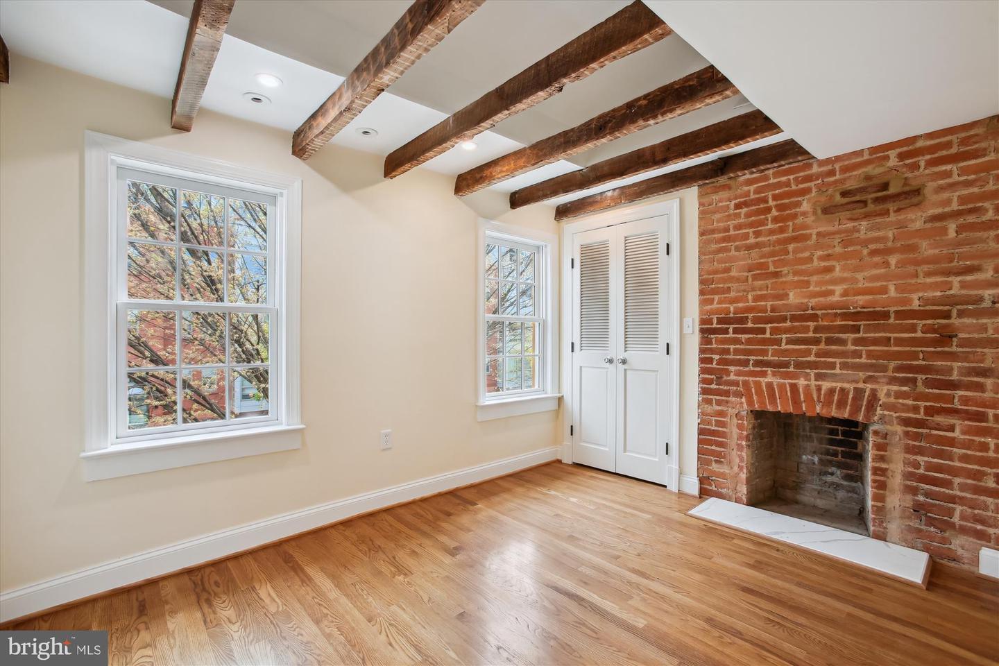 903 11TH ST SE, WASHINGTON, District Of Columbia 20003, 3 Bedrooms Bedrooms, ,2 BathroomsBathrooms,Residential,For sale,903 11TH ST SE,DCDC2152290 MLS # DCDC2152290