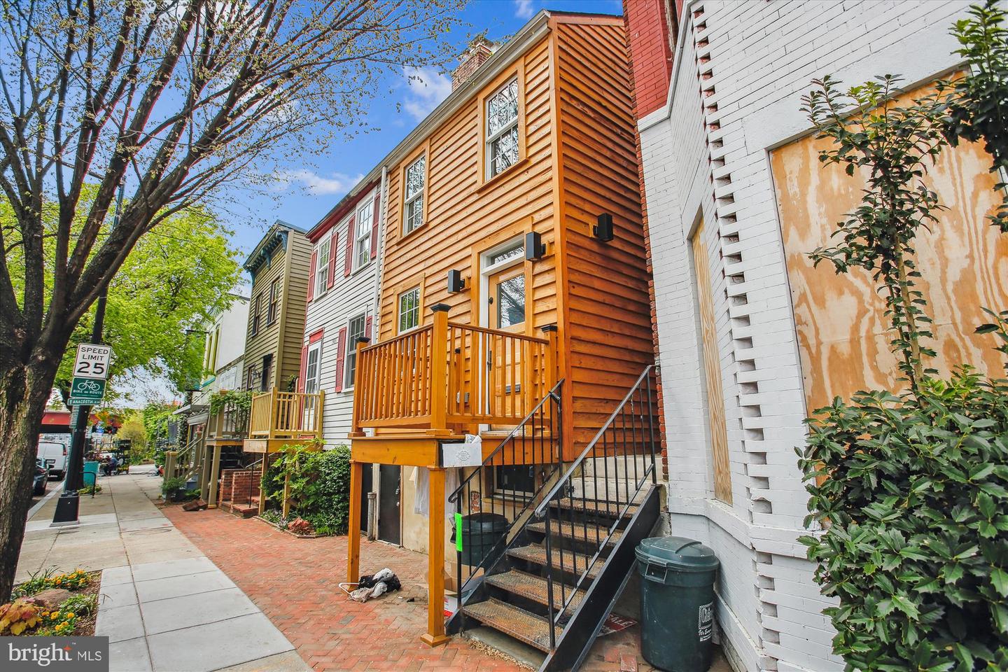 903 11TH ST SE, WASHINGTON, District Of Columbia 20003, 3 Bedrooms Bedrooms, ,2 BathroomsBathrooms,Residential,For sale,903 11TH ST SE,DCDC2152290 MLS # DCDC2152290