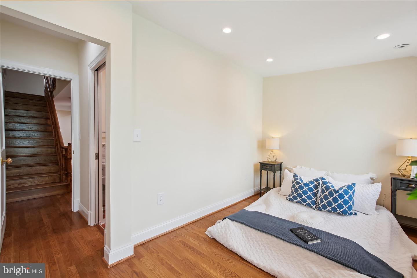 903 11TH ST SE, WASHINGTON, District Of Columbia 20003, 3 Bedrooms Bedrooms, ,2 BathroomsBathrooms,Residential,For sale,903 11TH ST SE,DCDC2152290 MLS # DCDC2152290