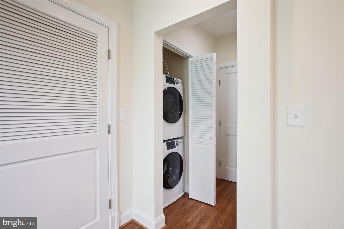 903 11TH ST SE, WASHINGTON, District Of Columbia 20003, 3 Bedrooms Bedrooms, ,2 BathroomsBathrooms,Residential,For sale,903 11TH ST SE,DCDC2152290 MLS # DCDC2152290