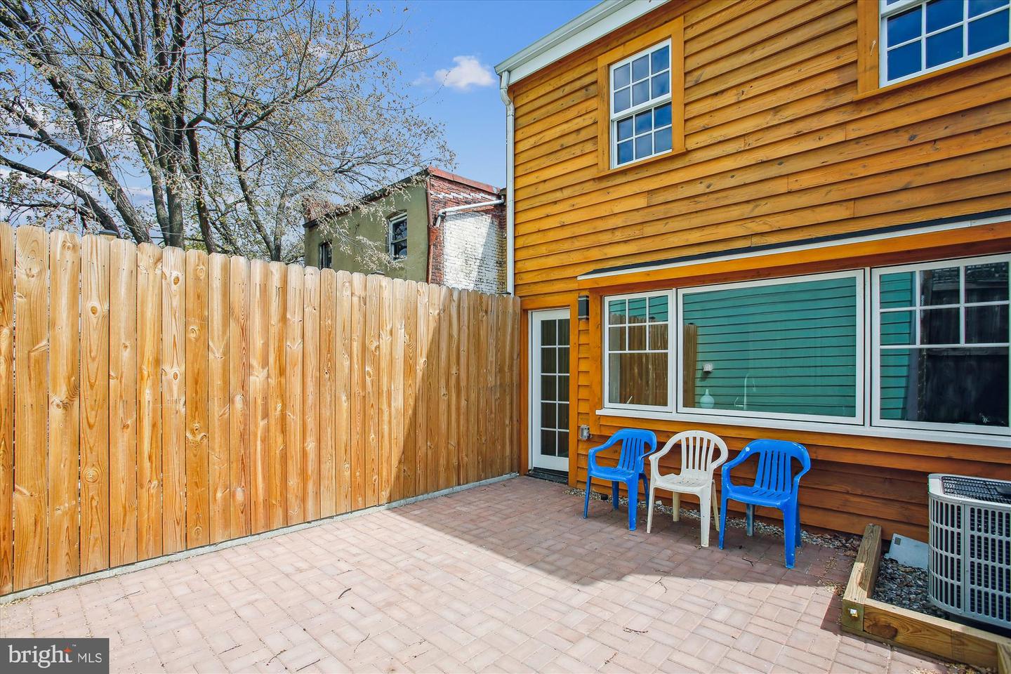903 11TH ST SE, WASHINGTON, District Of Columbia 20003, 3 Bedrooms Bedrooms, ,2 BathroomsBathrooms,Residential,For sale,903 11TH ST SE,DCDC2152290 MLS # DCDC2152290