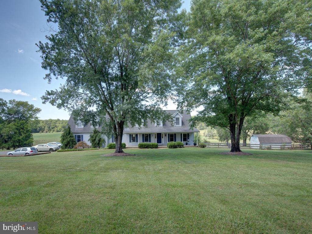 3020 CATLETT RD, CATLETT, Virginia, 5 Bedrooms Bedrooms, ,4 BathroomsBathrooms,Residential,3020 CATLETT RD,VAFQ2012860 MLS # VAFQ2012860