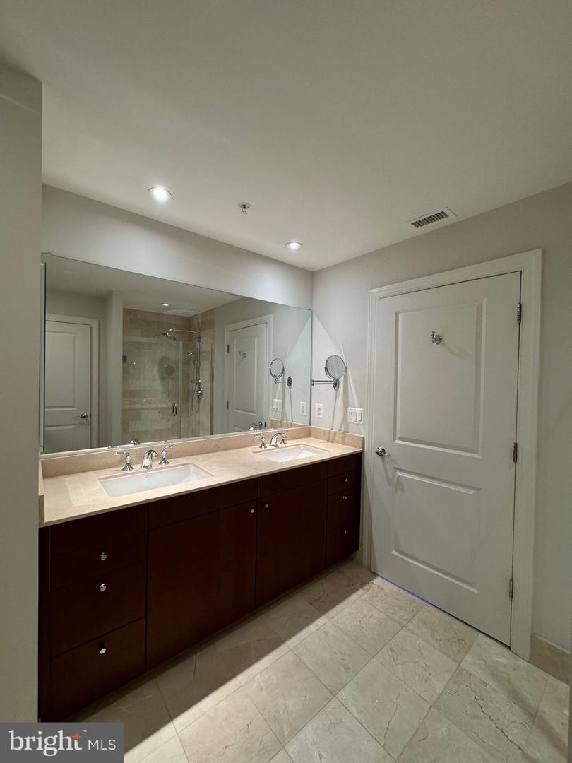 2425 L ST NW #730, WASHINGTON, District Of Columbia 20037, 2 Bedrooms Bedrooms, ,2 BathroomsBathrooms,Residential,For sale,2425 L ST NW #730,DCDC2152500 MLS # DCDC2152500
