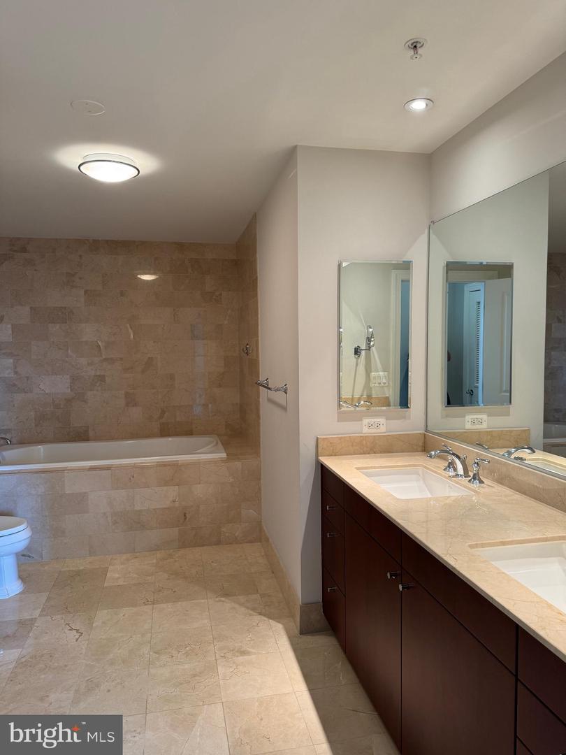 2425 L ST NW #730, WASHINGTON, District Of Columbia 20037, 2 Bedrooms Bedrooms, ,2 BathroomsBathrooms,Residential,For sale,2425 L ST NW #730,DCDC2152500 MLS # DCDC2152500