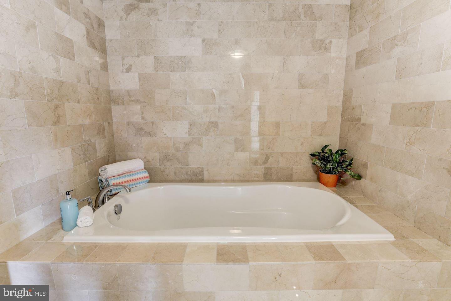 2425 L ST NW #730, WASHINGTON, District Of Columbia 20037, 2 Bedrooms Bedrooms, ,2 BathroomsBathrooms,Residential,For sale,2425 L ST NW #730,DCDC2152500 MLS # DCDC2152500