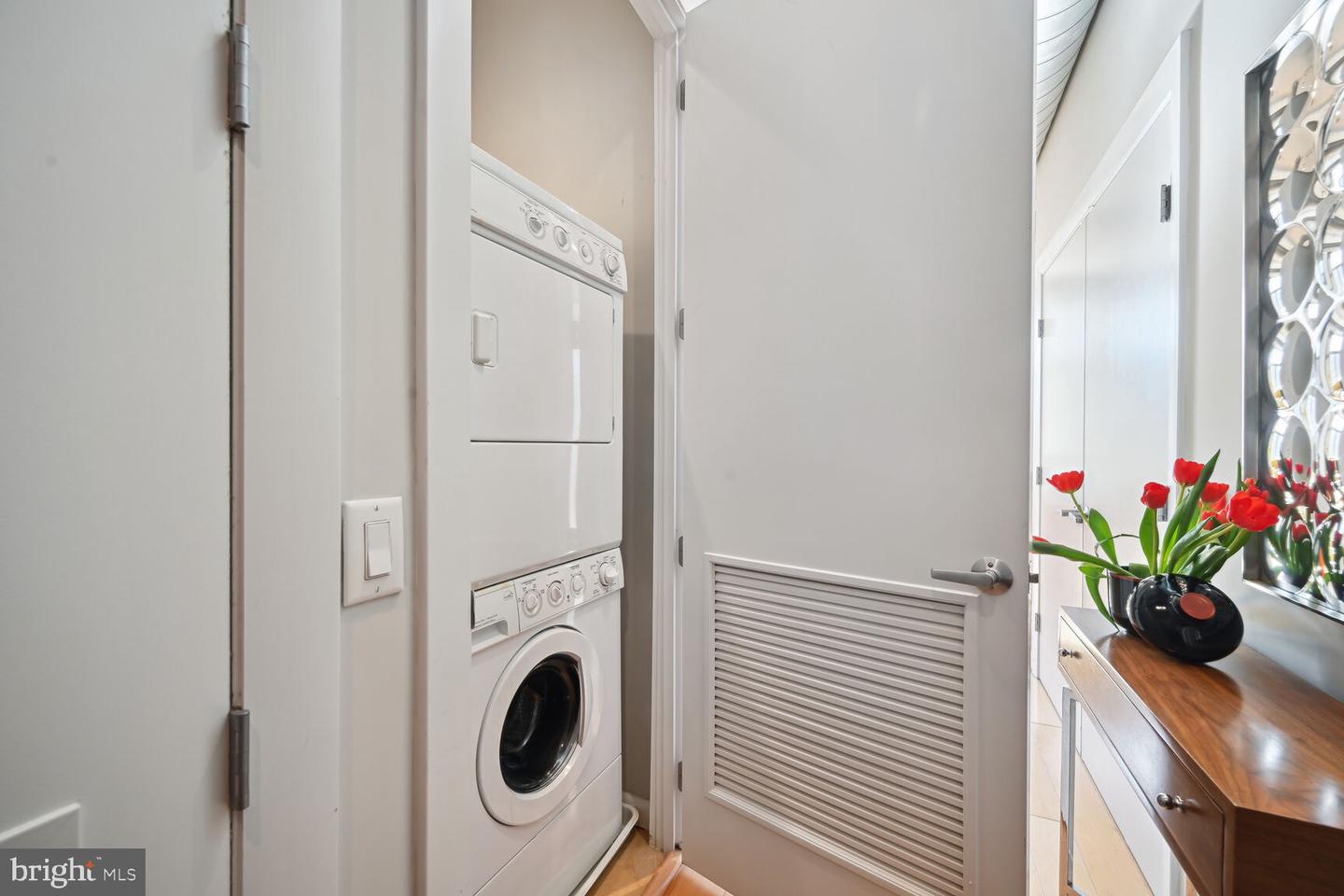 811 4TH ST NW #720, WASHINGTON, District Of Columbia 20001, 2 Bedrooms Bedrooms, ,2 BathroomsBathrooms,Residential,For sale,811 4TH ST NW #720,DCDC2152696 MLS # DCDC2152696