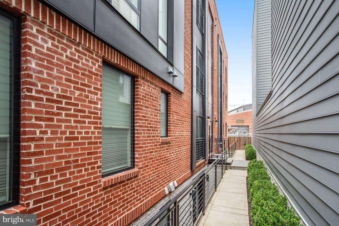 4343 HARRISON ST NW #6, WASHINGTON, District Of Columbia 20015, 2 Bedrooms Bedrooms, ,2 BathroomsBathrooms,Residential,For sale,4343 HARRISON ST NW #6,DCDC2153442 MLS # DCDC2153442