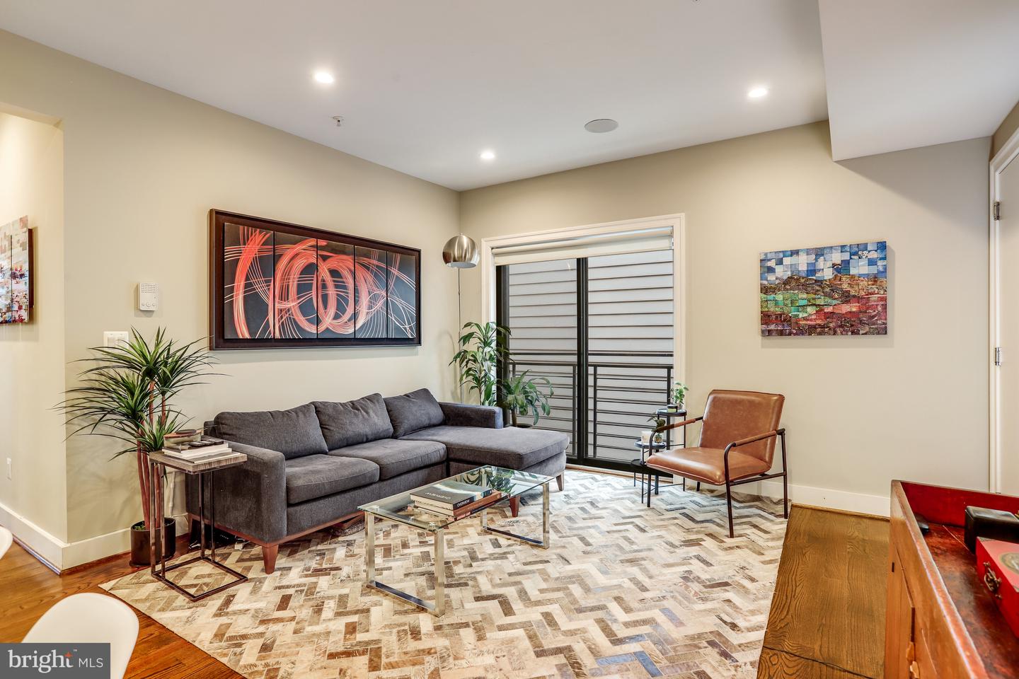4343 HARRISON ST NW #6, WASHINGTON, District Of Columbia 20015, 2 Bedrooms Bedrooms, ,2 BathroomsBathrooms,Residential,For sale,4343 HARRISON ST NW #6,DCDC2153442 MLS # DCDC2153442