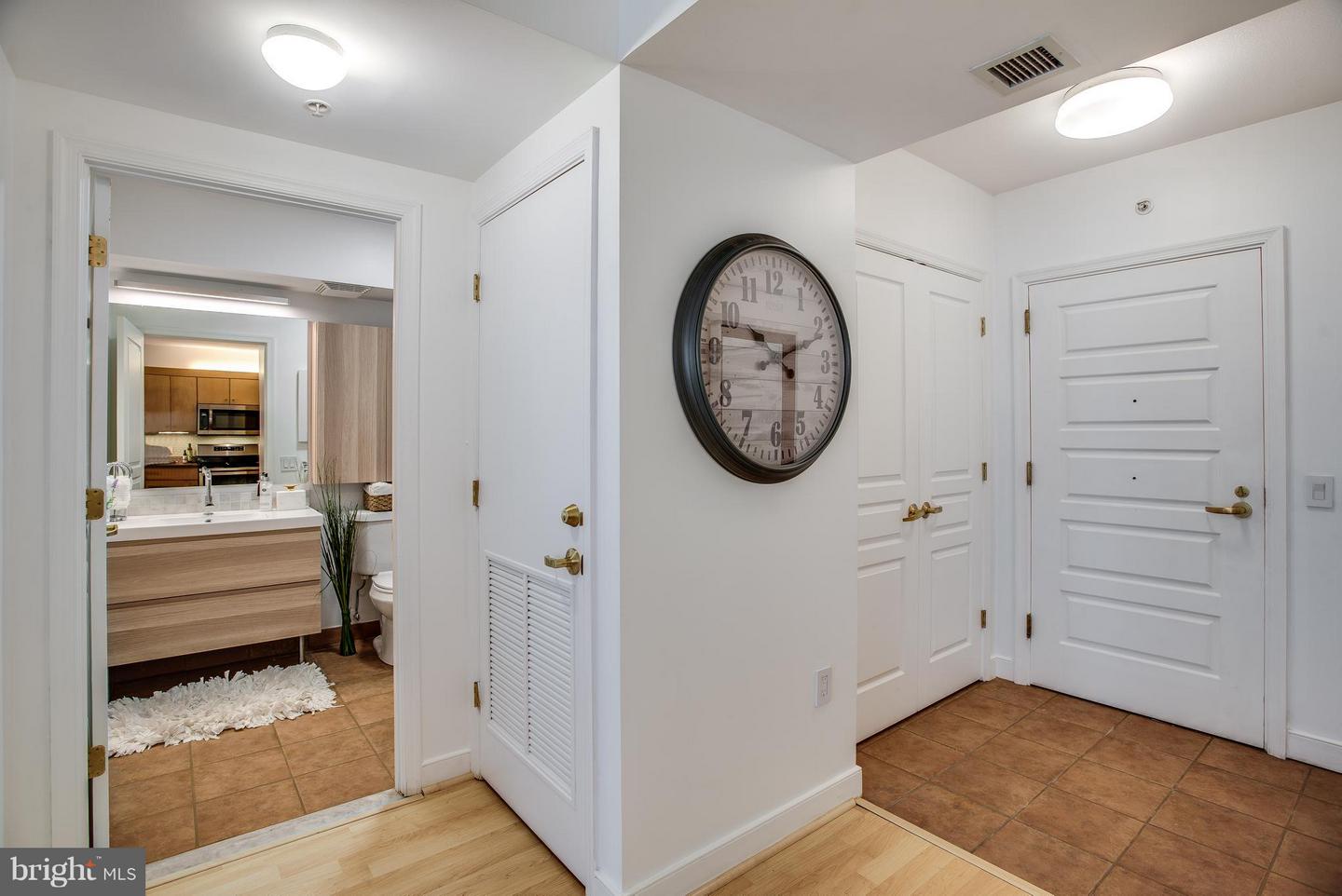 631 D ST NW #430, WASHINGTON, District Of Columbia 20004, 1 Bedroom Bedrooms, ,1 BathroomBathrooms,Residential,For sale,631 D ST NW #430,DCDC2153486 MLS # DCDC2153486