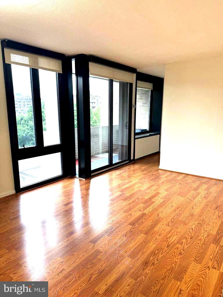 1245 4TH ST SW #E510, WASHINGTON, District Of Columbia 20024, 1 Bedroom Bedrooms, ,1 BathroomBathrooms,Residential,For sale,1245 4TH ST SW #E510,DCDC2153762 MLS # DCDC2153762