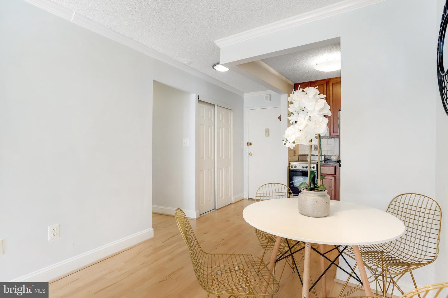1239 VERMONT AVE NW #410, WASHINGTON, District Of Columbia 20005, 1 Bedroom Bedrooms, ,1 BathroomBathrooms,Residential,For sale,1239 VERMONT AVE NW #410,DCDC2154510 MLS # DCDC2154510