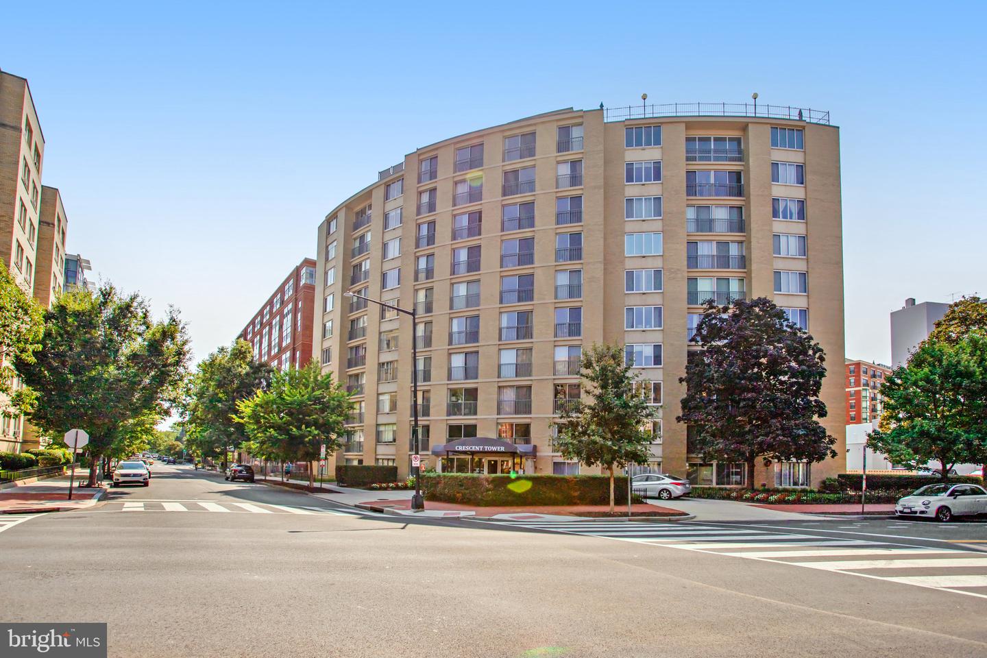 1239 VERMONT AVE NW #410, WASHINGTON, District Of Columbia 20005, 1 Bedroom Bedrooms, ,1 BathroomBathrooms,Residential,For sale,1239 VERMONT AVE NW #410,DCDC2154510 MLS # DCDC2154510