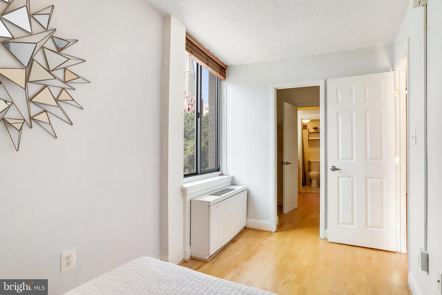 1239 VERMONT AVE NW #410, WASHINGTON, District Of Columbia 20005, 1 Bedroom Bedrooms, ,1 BathroomBathrooms,Residential,For sale,1239 VERMONT AVE NW #410,DCDC2154510 MLS # DCDC2154510
