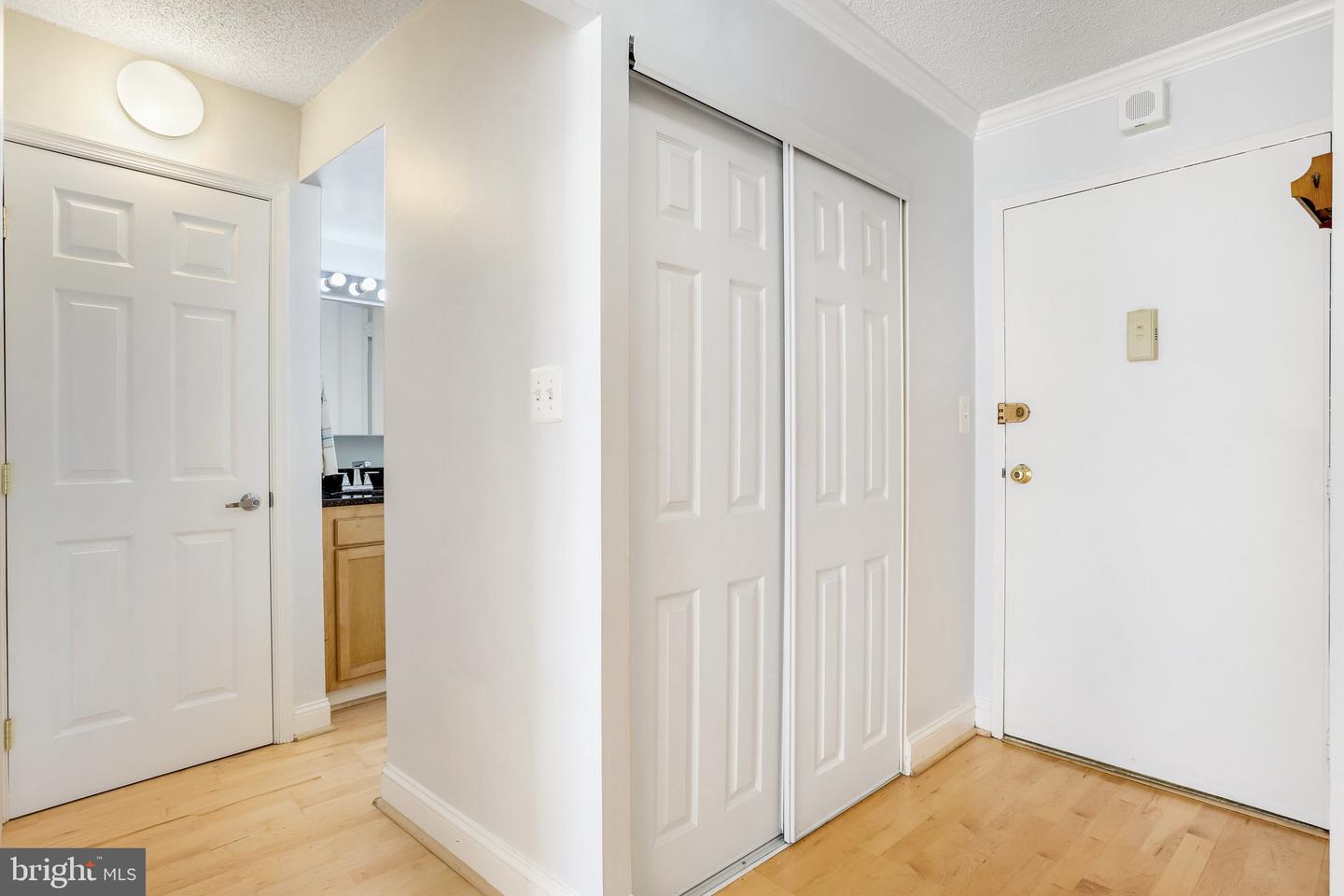 1239 VERMONT AVE NW #410, WASHINGTON, District Of Columbia 20005, 1 Bedroom Bedrooms, ,1 BathroomBathrooms,Residential,For sale,1239 VERMONT AVE NW #410,DCDC2154510 MLS # DCDC2154510