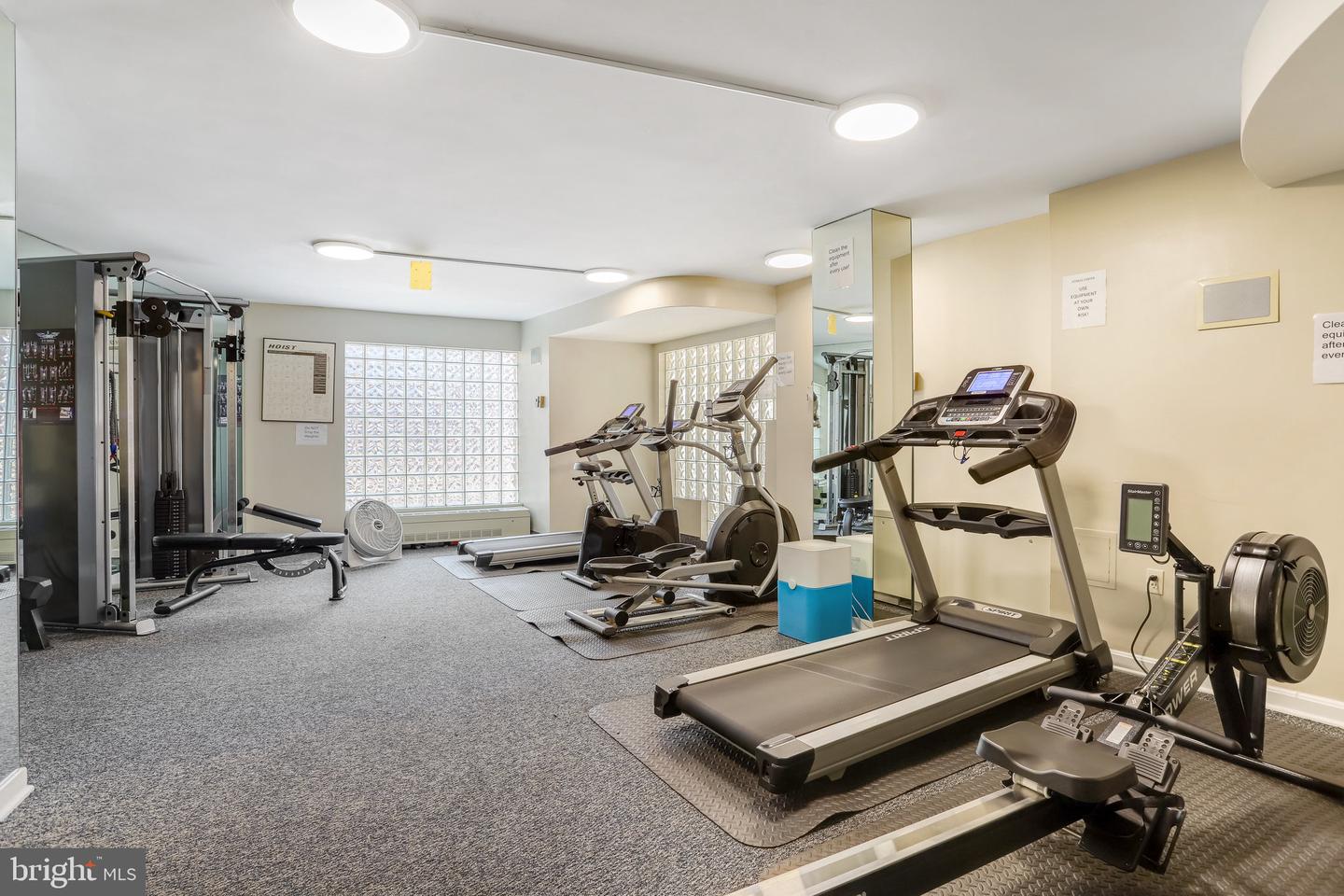 1239 VERMONT AVE NW #410, WASHINGTON, District Of Columbia 20005, 1 Bedroom Bedrooms, ,1 BathroomBathrooms,Residential,For sale,1239 VERMONT AVE NW #410,DCDC2154510 MLS # DCDC2154510