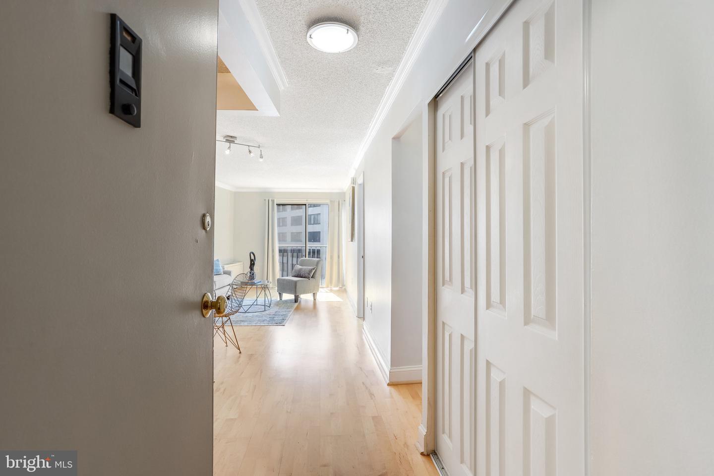 1239 VERMONT AVE NW #410, WASHINGTON, District Of Columbia 20005, 1 Bedroom Bedrooms, ,1 BathroomBathrooms,Residential,For sale,1239 VERMONT AVE NW #410,DCDC2154510 MLS # DCDC2154510