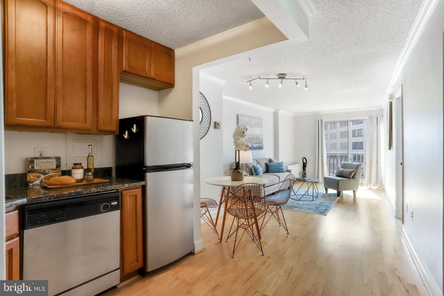 1239 VERMONT AVE NW #410, WASHINGTON, District Of Columbia 20005, 1 Bedroom Bedrooms, ,1 BathroomBathrooms,Residential,For sale,1239 VERMONT AVE NW #410,DCDC2154510 MLS # DCDC2154510