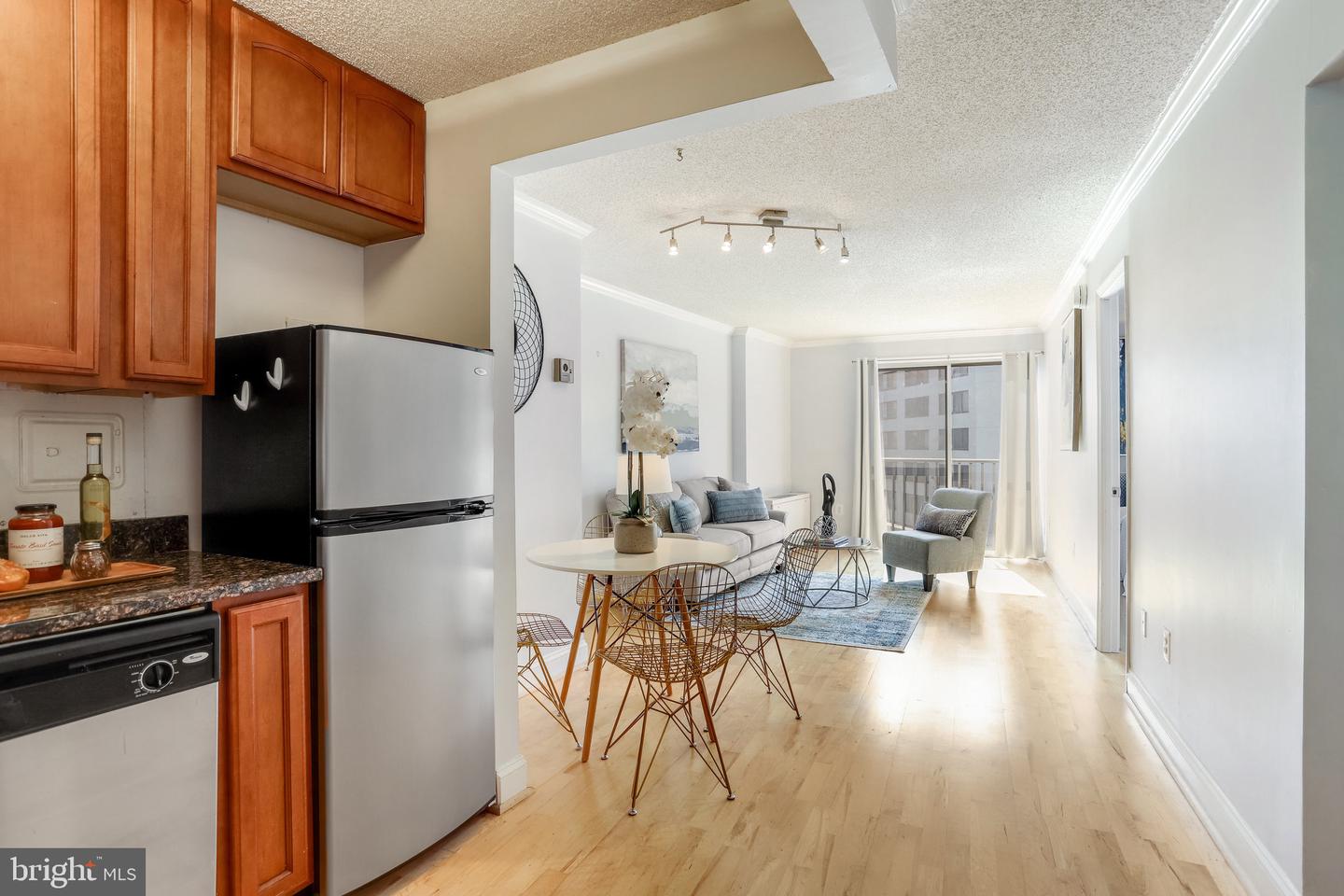 1239 VERMONT AVE NW #410, WASHINGTON, District Of Columbia 20005, 1 Bedroom Bedrooms, ,1 BathroomBathrooms,Residential,For sale,1239 VERMONT AVE NW #410,DCDC2154510 MLS # DCDC2154510