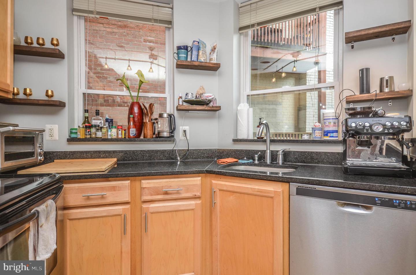 1108 COLUMBIA RD NW #102, WASHINGTON, District Of Columbia 20009, 2 Bedrooms Bedrooms, ,1 BathroomBathrooms,Residential,For sale,1108 COLUMBIA RD NW #102,DCDC2154548 MLS # DCDC2154548