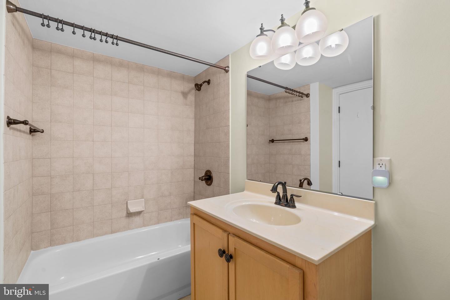 800 4TH ST SW #N123, WASHINGTON, District Of Columbia 20024, ,1 BathroomBathrooms,Residential,For sale,800 4TH ST SW #N123,DCDC2155298 MLS # DCDC2155298