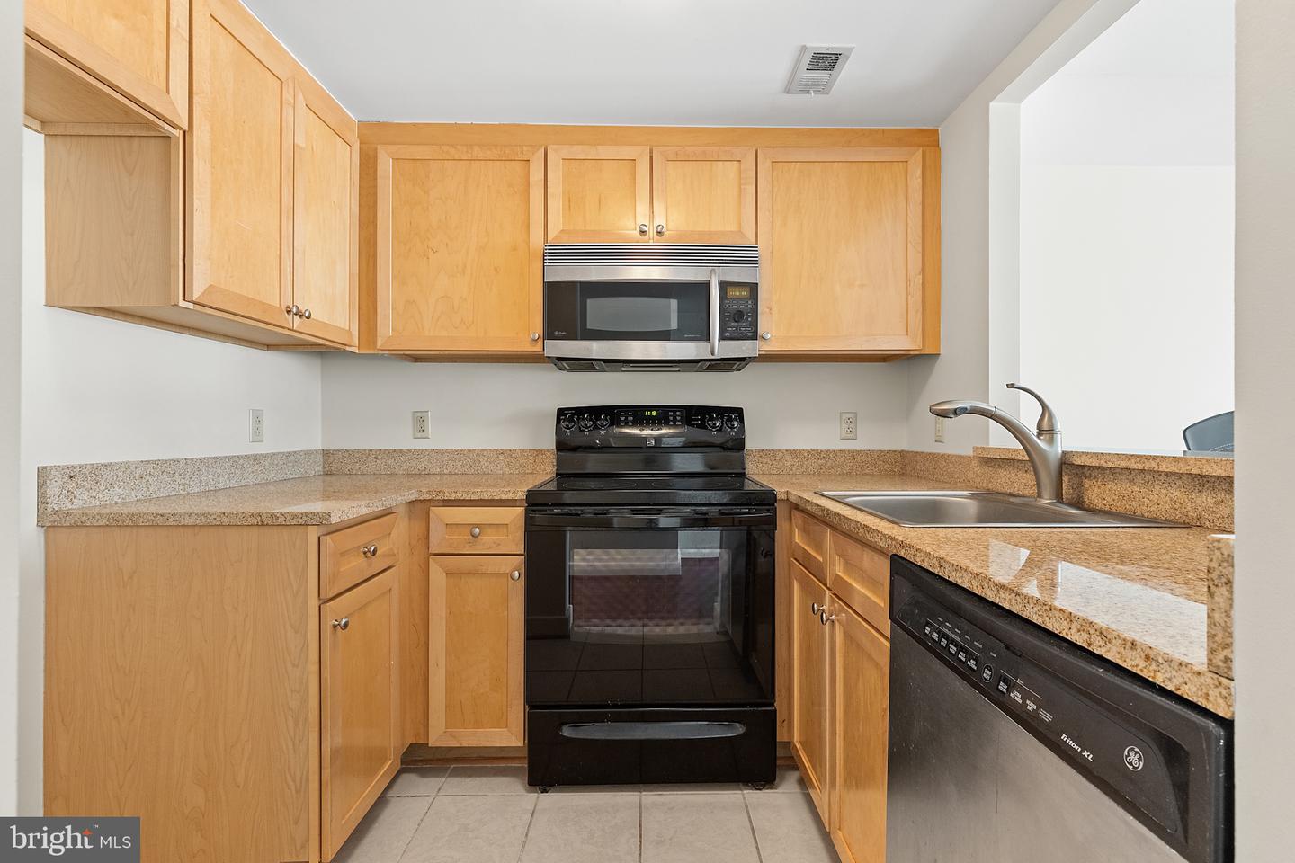1150 K ST NW #1109, WASHINGTON, District Of Columbia 20005, 2 Bedrooms Bedrooms, ,2 BathroomsBathrooms,Residential,For sale,1150 K ST NW #1109,DCDC2148640 MLS # DCDC2148640