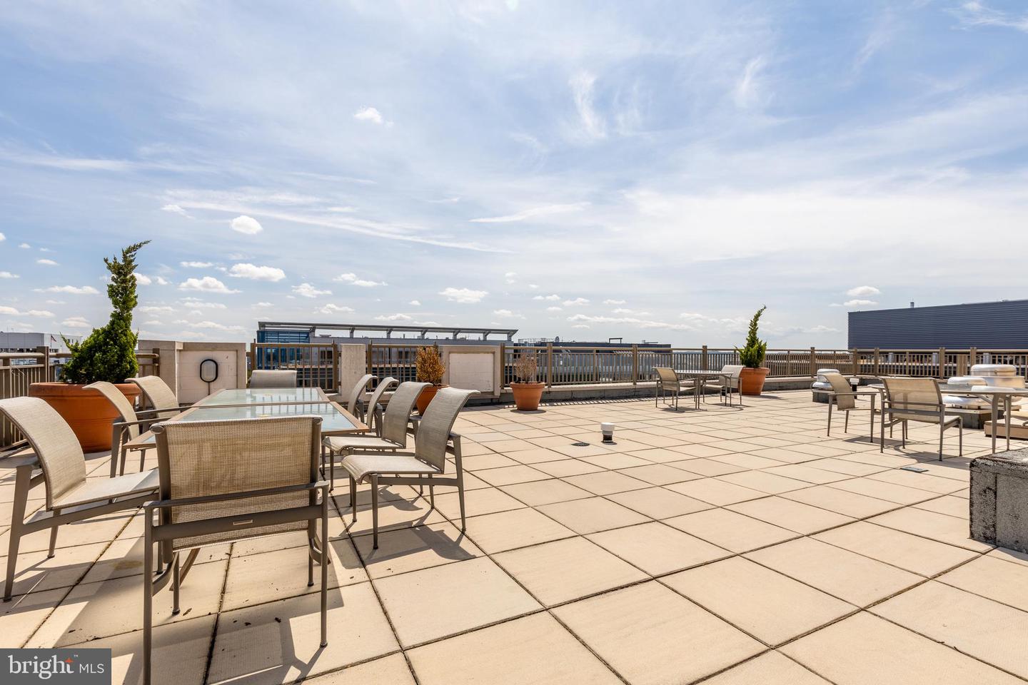 1150 K ST NW #1109, WASHINGTON, District Of Columbia 20005, 2 Bedrooms Bedrooms, ,2 BathroomsBathrooms,Residential,For sale,1150 K ST NW #1109,DCDC2148640 MLS # DCDC2148640