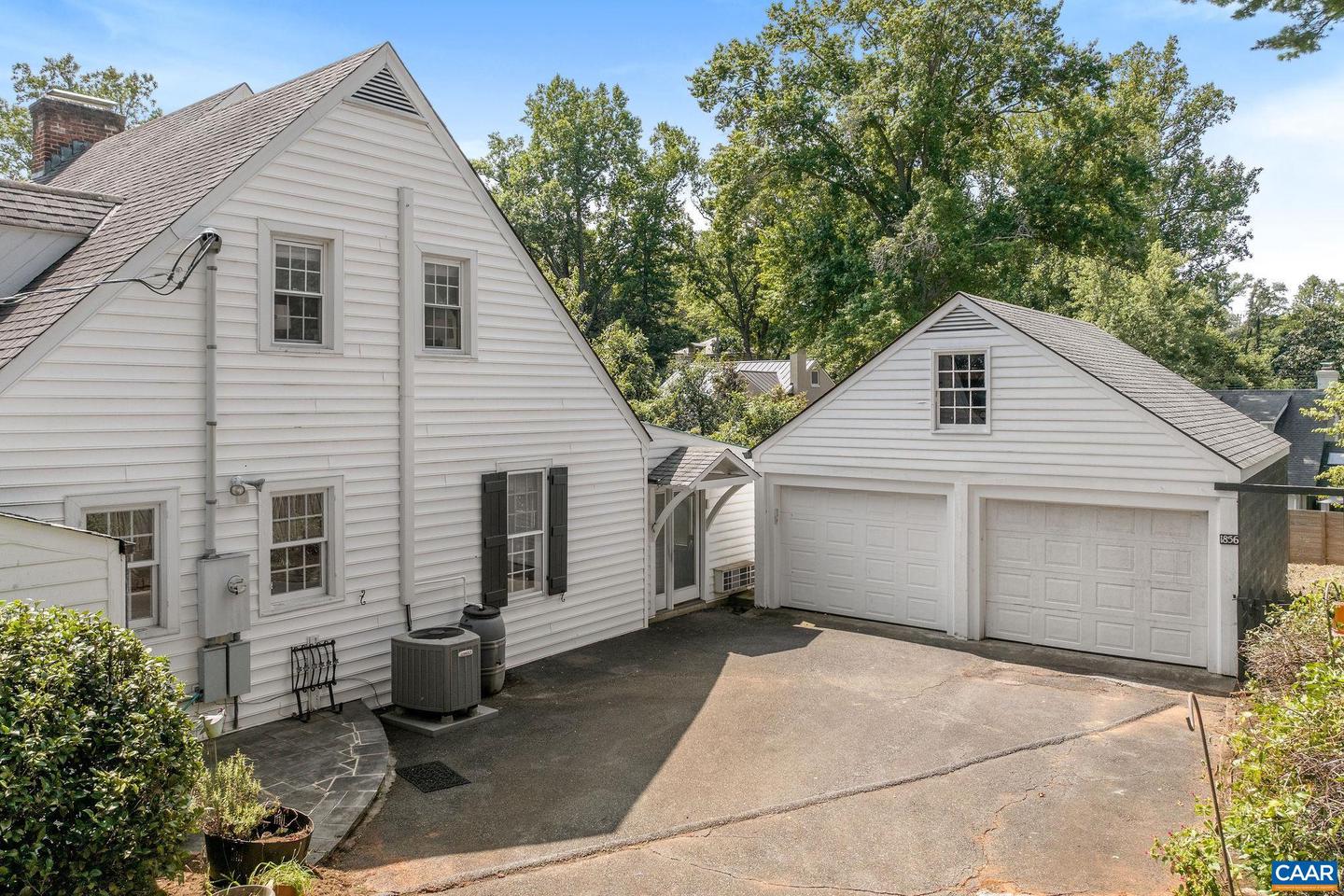 1856 EDGEWOOD LN, CHARLOTTESVILLE, Virginia 22903, 3 Bedrooms Bedrooms, ,4 BathroomsBathrooms,Residential,For sale,1856 EDGEWOOD LN,656092 MLS # 656092