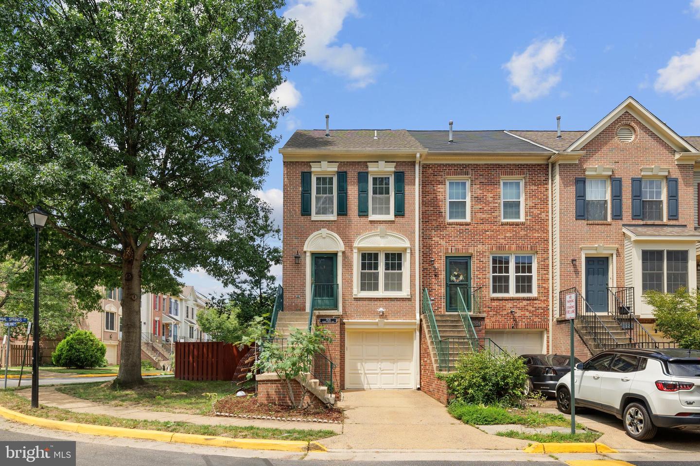 7826 COLONIAL SPRINGS BLVD, ALEXANDRIA, Virginia 22306, 3 Bedrooms Bedrooms, ,2 BathroomsBathrooms,Residential,For sale,7826 COLONIAL SPRINGS BLVD,VAFX2198042 MLS # VAFX2198042