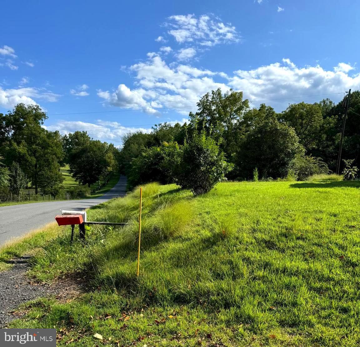 701 S POES RD, AMISSVILLE, Virginia 20106, 3 Bedrooms Bedrooms, ,1 BathroomBathrooms,Residential,For sale,701 S POES RD,VARP2001680 MLS # VARP2001680