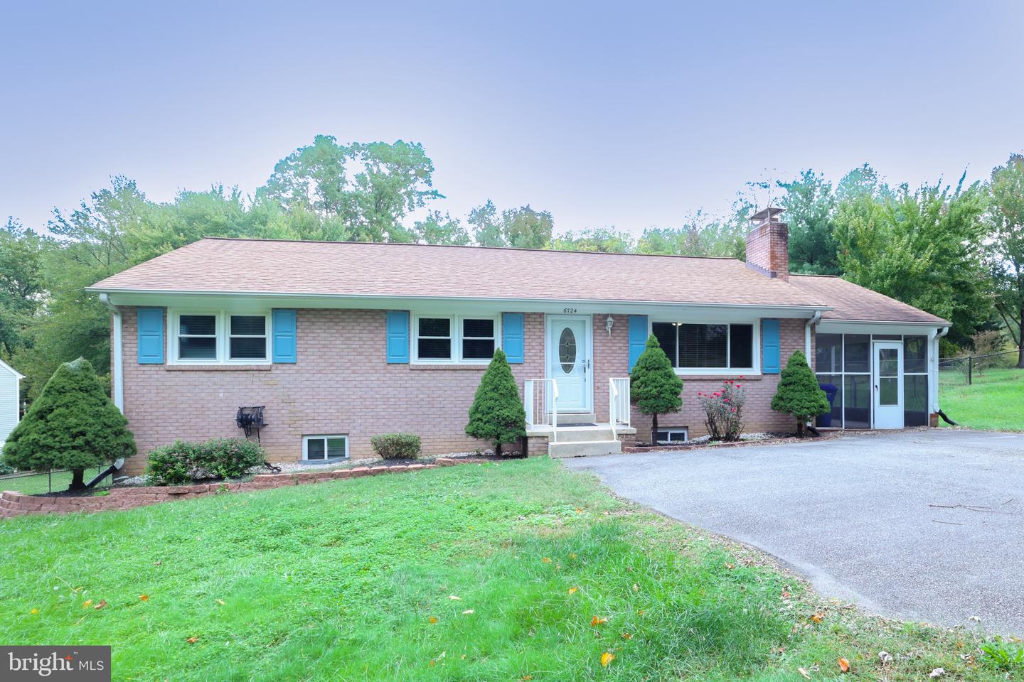 6724 NEWINGTON RD, LORTON, Virginia 22079, 4 Bedrooms Bedrooms, ,2 BathroomsBathrooms,Residential,For sale,6724 NEWINGTON RD,VAFX2192872 MLS # VAFX2192872