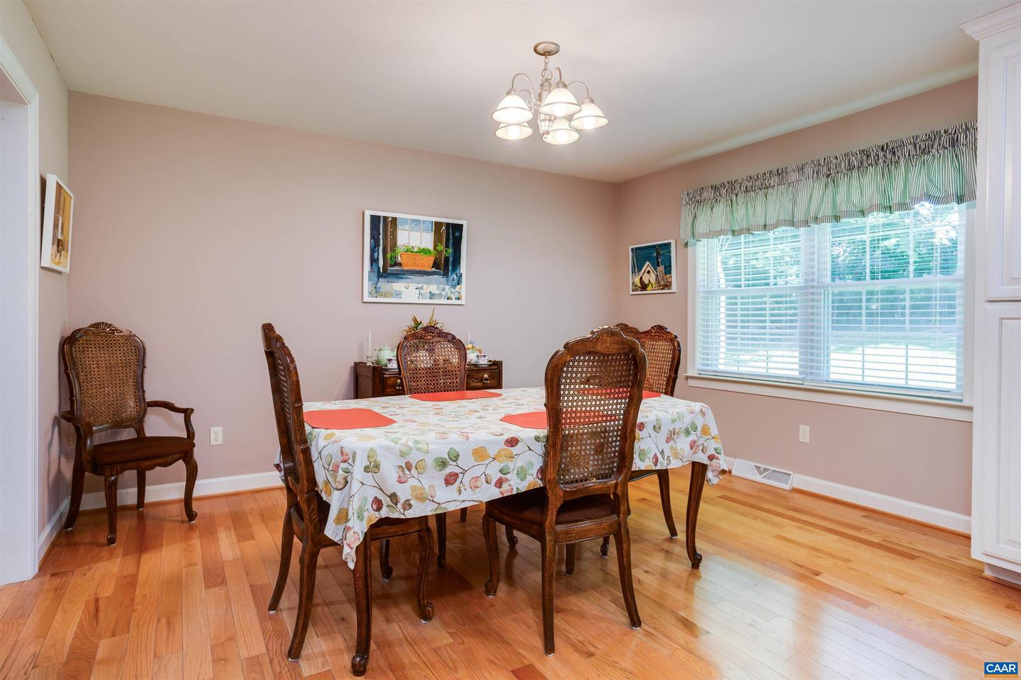 202 SMITH DR, FARMVILLE, Virginia 23901, 3 Bedrooms Bedrooms, ,2 BathroomsBathrooms,Residential,For sale,202 SMITH DR,656168 MLS # 656168