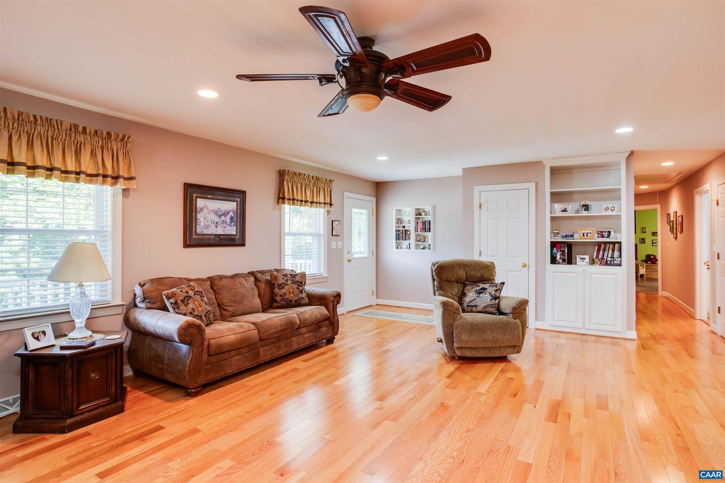 202 SMITH DR, FARMVILLE, Virginia 23901, 3 Bedrooms Bedrooms, ,2 BathroomsBathrooms,Residential,For sale,202 SMITH DR,656168 MLS # 656168