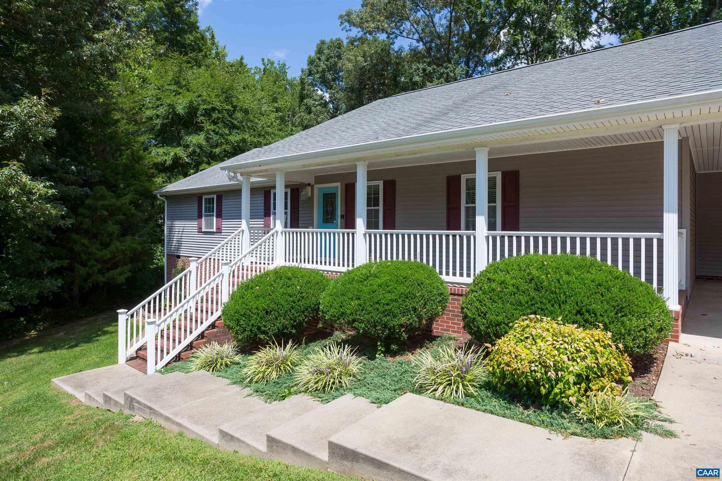 202 SMITH DR, FARMVILLE, Virginia 23901, 3 Bedrooms Bedrooms, ,2 BathroomsBathrooms,Residential,For sale,202 SMITH DR,656168 MLS # 656168