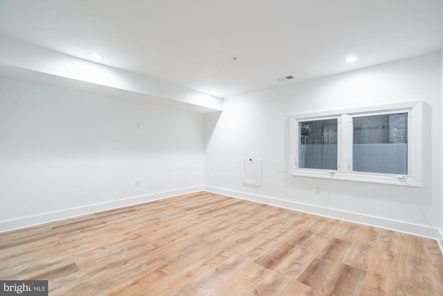 36 CHANNING ST NW #A, WASHINGTON, District Of Columbia 20001, 3 Bedrooms Bedrooms, 5 Rooms Rooms,2 BathroomsBathrooms,Residential,For sale,36 CHANNING ST NW #A,DCDC2132320 MLS # DCDC2132320