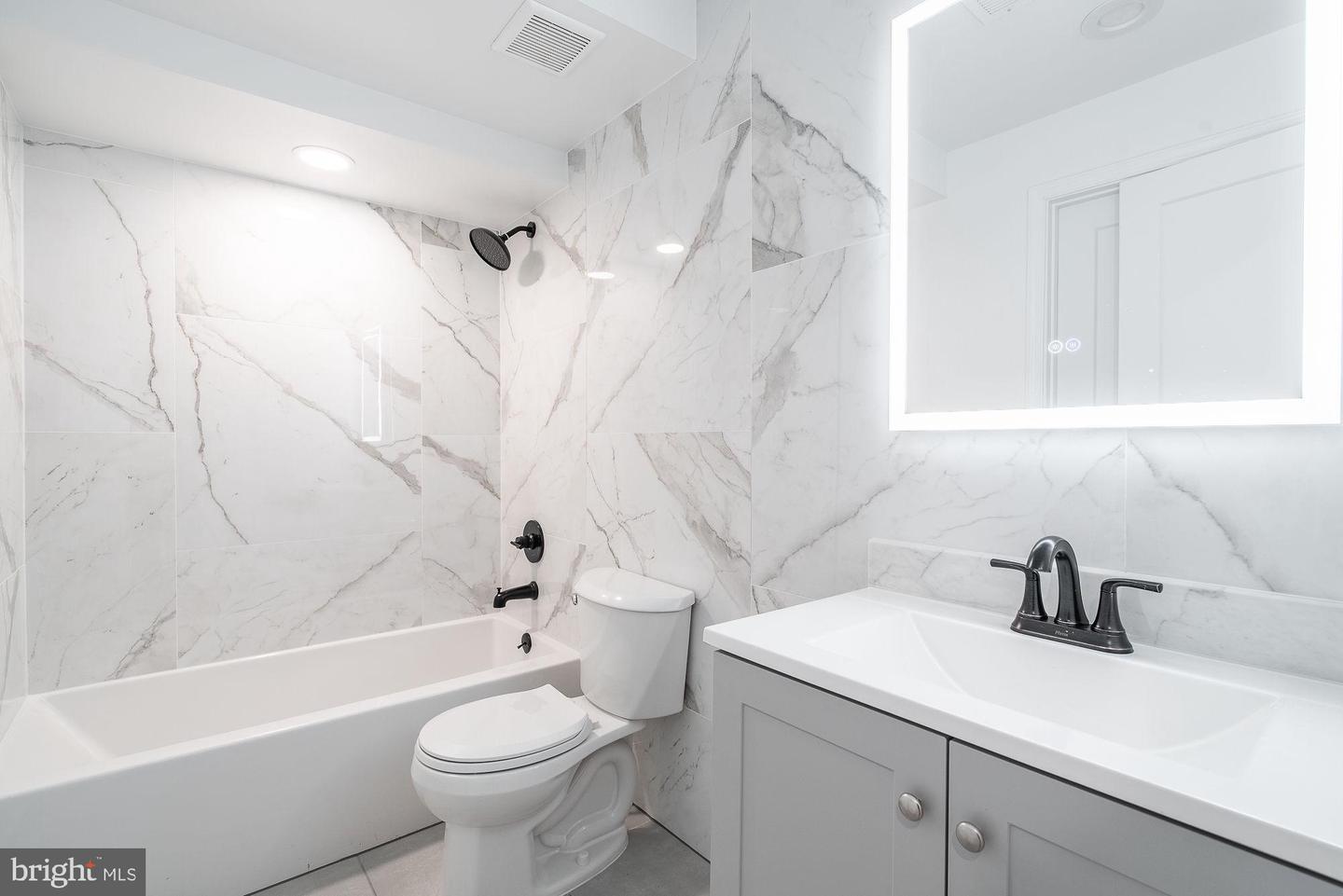 36 CHANNING ST NW #A, WASHINGTON, District Of Columbia 20001, 3 Bedrooms Bedrooms, 5 Rooms Rooms,2 BathroomsBathrooms,Residential,For sale,36 CHANNING ST NW #A,DCDC2132320 MLS # DCDC2132320