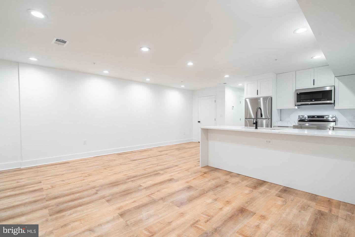 36 CHANNING ST NW #A, WASHINGTON, District Of Columbia 20001, 3 Bedrooms Bedrooms, 5 Rooms Rooms,2 BathroomsBathrooms,Residential,For sale,36 CHANNING ST NW #A,DCDC2132320 MLS # DCDC2132320