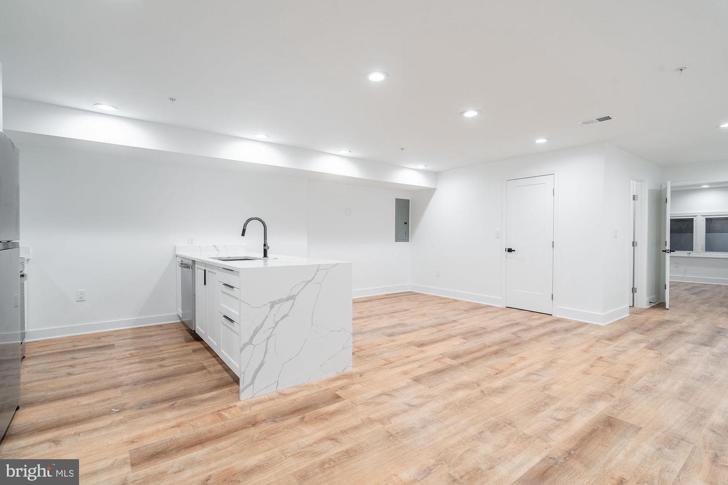 36 CHANNING ST NW #A, WASHINGTON, District Of Columbia 20001, 3 Bedrooms Bedrooms, 5 Rooms Rooms,2 BathroomsBathrooms,Residential,For sale,36 CHANNING ST NW #A,DCDC2132320 MLS # DCDC2132320